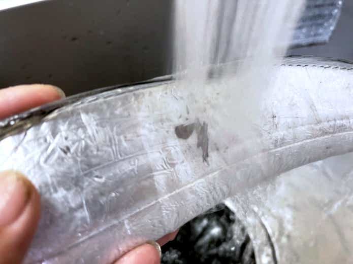 タチウオの下処理流水