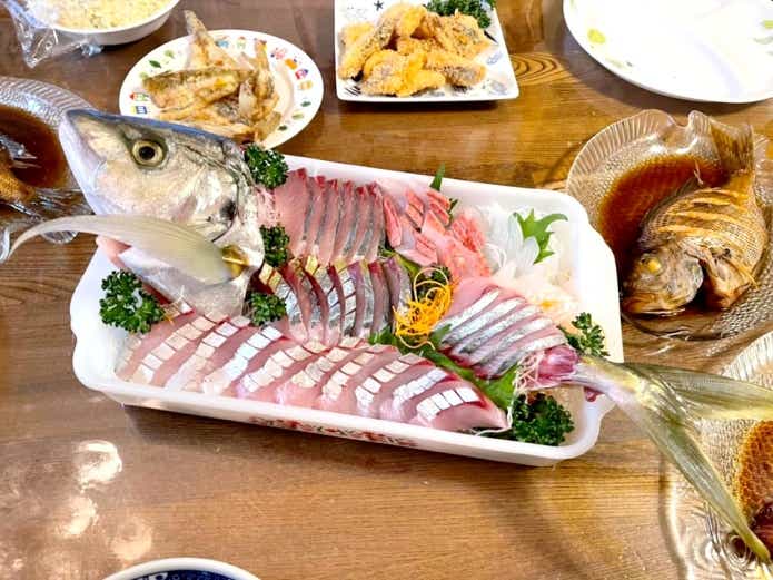 釣りたての魚を味わえるのも釣りの魅力