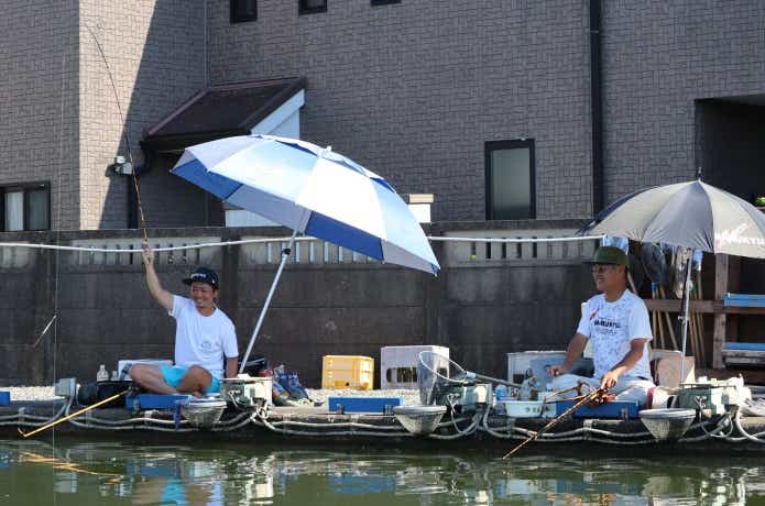 ヘラブナ釣り　萩野インストラクター