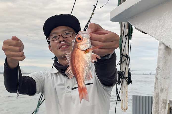 釣り上げたアカムツ