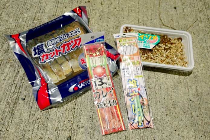 コマイ釣り仕掛けとエサ