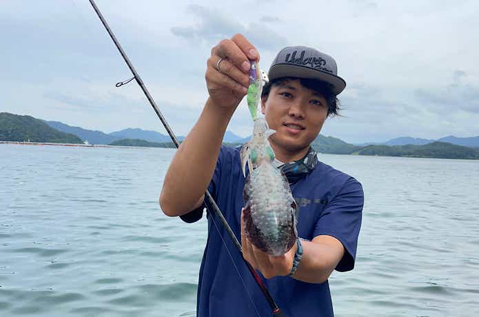 マッディキングで釣ったアオリイカ
