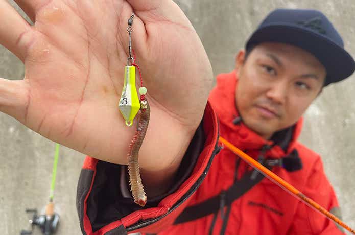 穴釣り専科ジカブラSSとイソメ