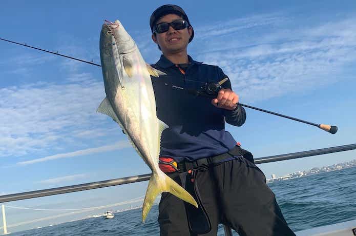 ウロコジグでハマチの釣果