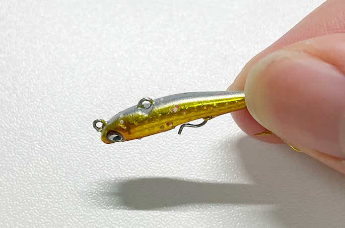 魚子メタル貫きの腹面