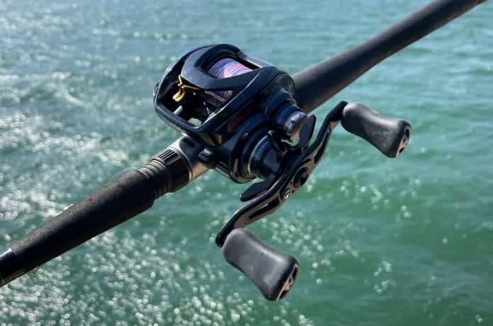 DAIWA 21 スティーズ A TW HLC 7.1R明日までにまた返信します