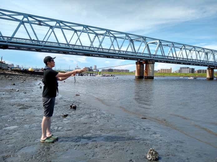 ハゼクラのポイントは水深1mより浅い砂泥