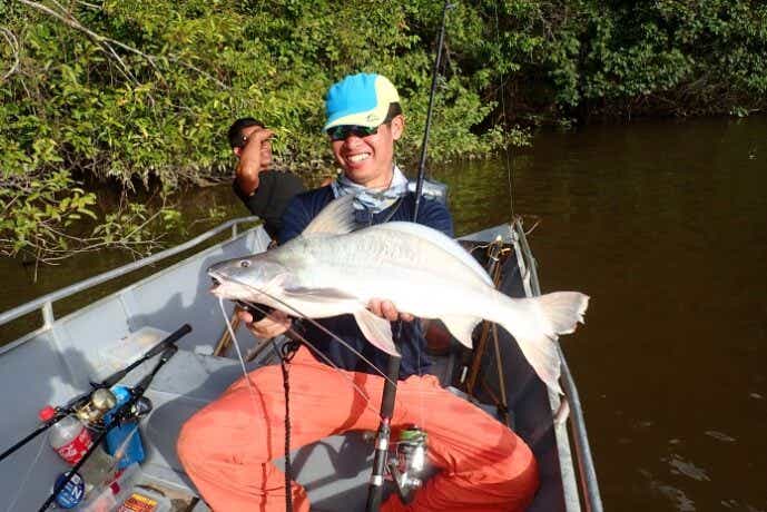 アマゾンで釣ったナマズ