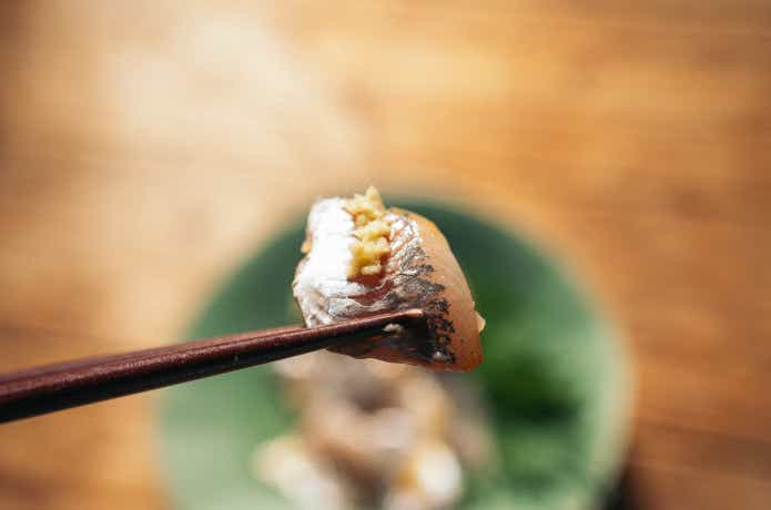 小アジの酢締めは美味しい