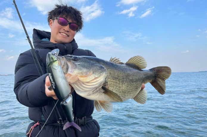 琵琶湖でバス釣り
