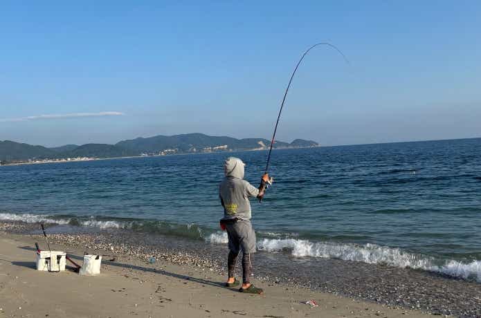 砂浜でフカセ釣り