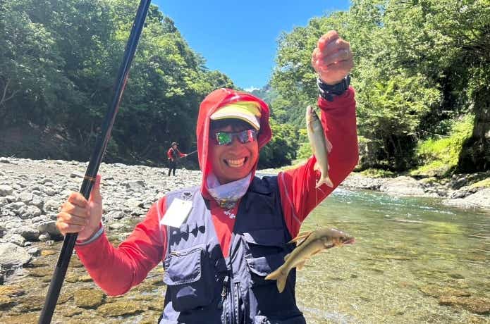 アユの餌釣りが凄かった！初心者でも天然鮎が入れ食い…… | TSURI HACK[釣りハック]