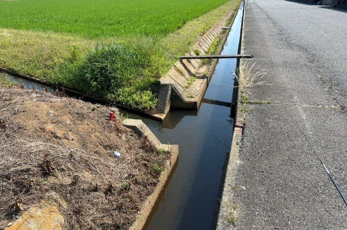 水路の合流と桝が狙い目