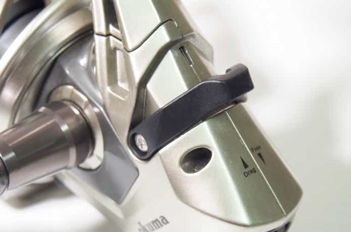 スピニングリールに搭載されたクラッチ機能