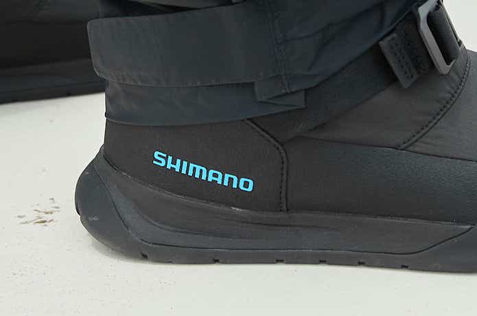 シマノから冬のオフショアの強い味方『ウィンターデッキブーツ