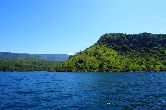 アフリカ大地溝帯にあるタンガニーカ湖
