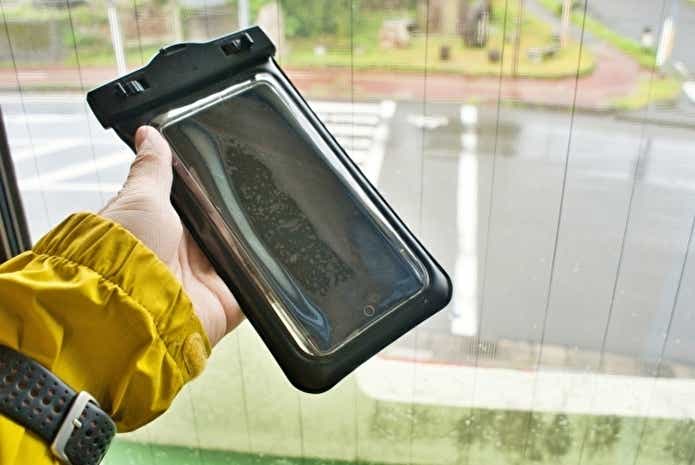 スマホ防水ケース1