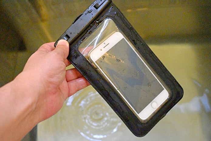 スマホ防水ケース3