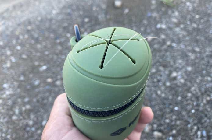 シリコン製のゴミ入れ