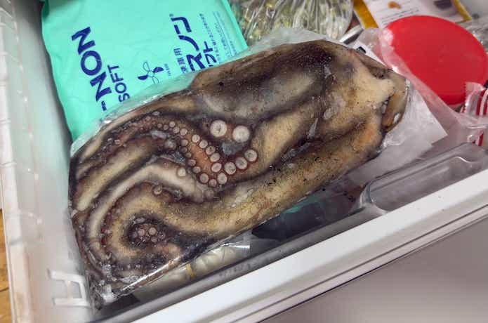 冷凍したタコ