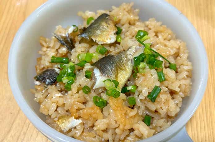 香りが楽しめる鮎ご飯