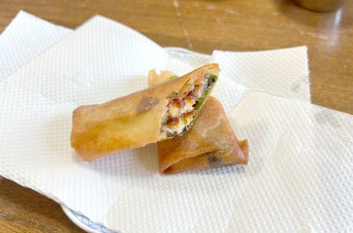 大葉とチーズを入れたうなぎ春巻き