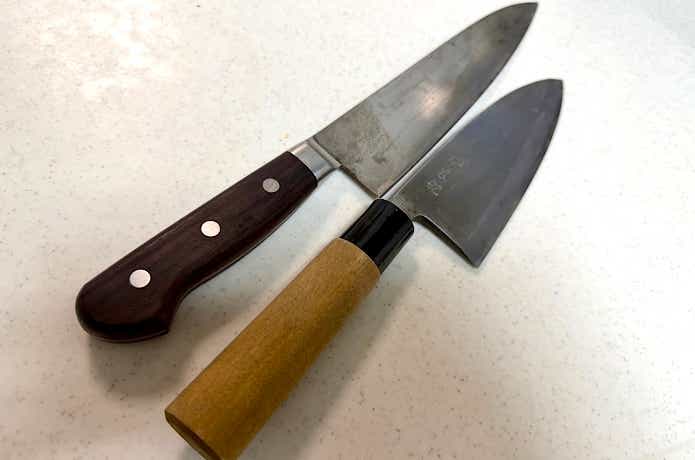 牛刀と出刃包丁