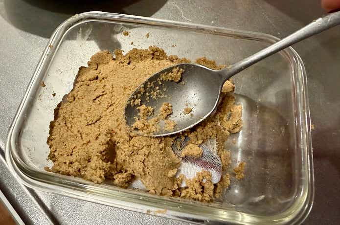 ぬか床に漬け込む