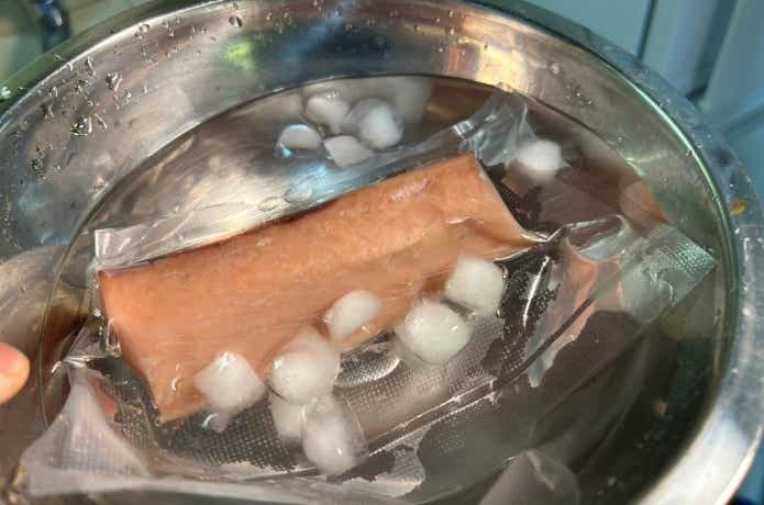 真空パックした魚の解凍