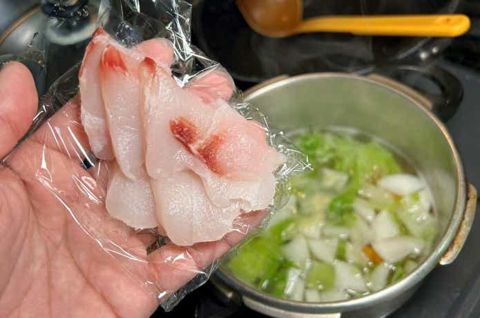 残った刺身で作るお味噌汁