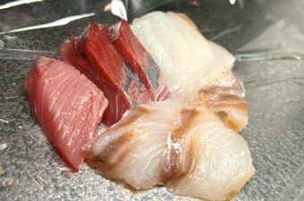 「あ、テンション上がって刺身を切りすぎた……」——そんなときのリメイクアイデア。