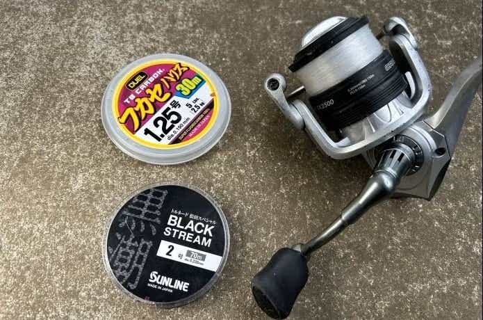 ナイロンの道糸とフロロのハリス