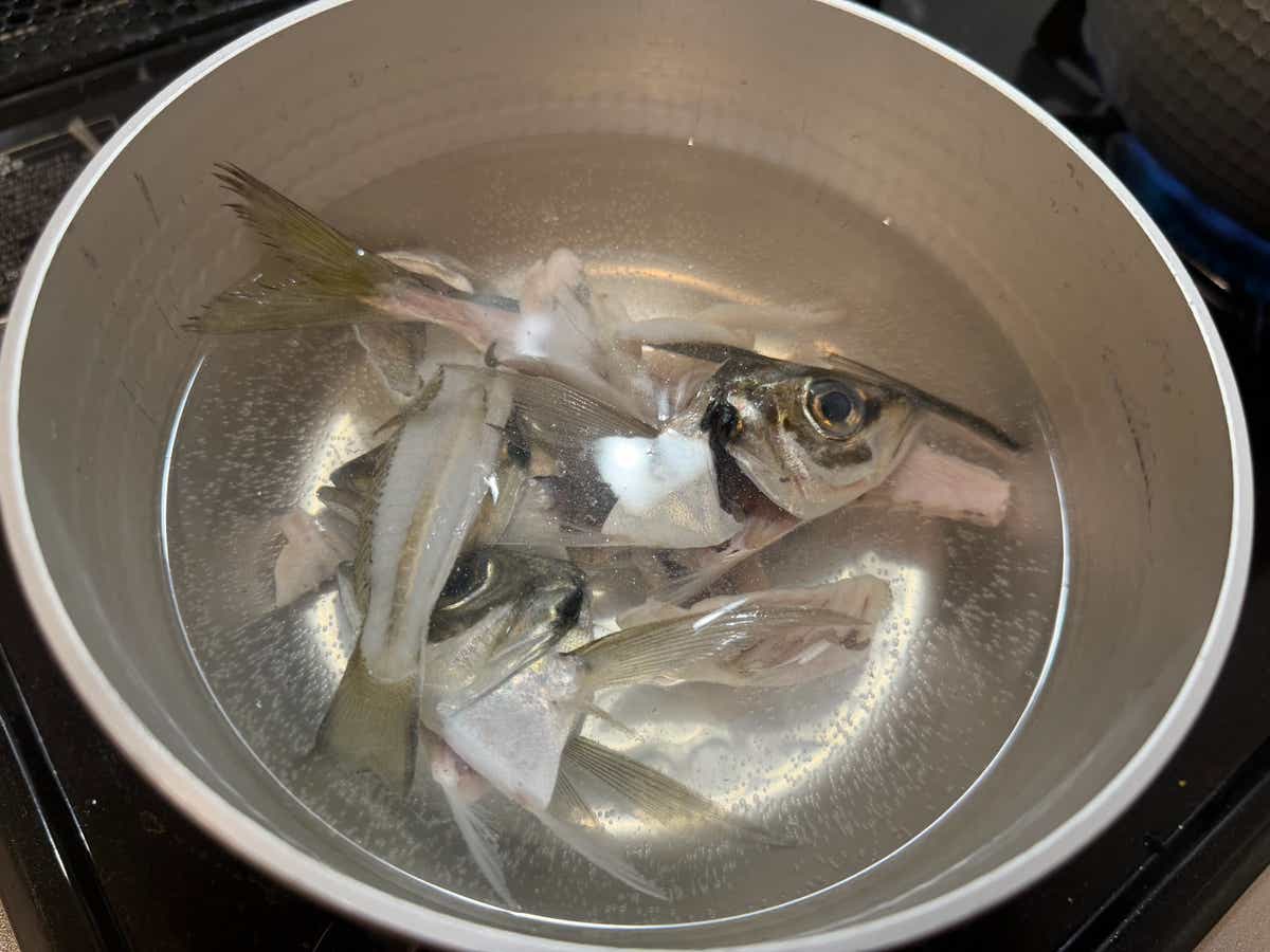 捨てないで、アラ。それがいつもの冬鍋を、軽く凌駕するから。