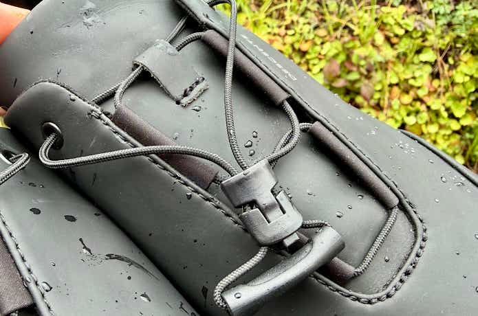 シューレースシステム