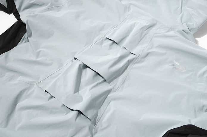 背面3段ベンチレーション