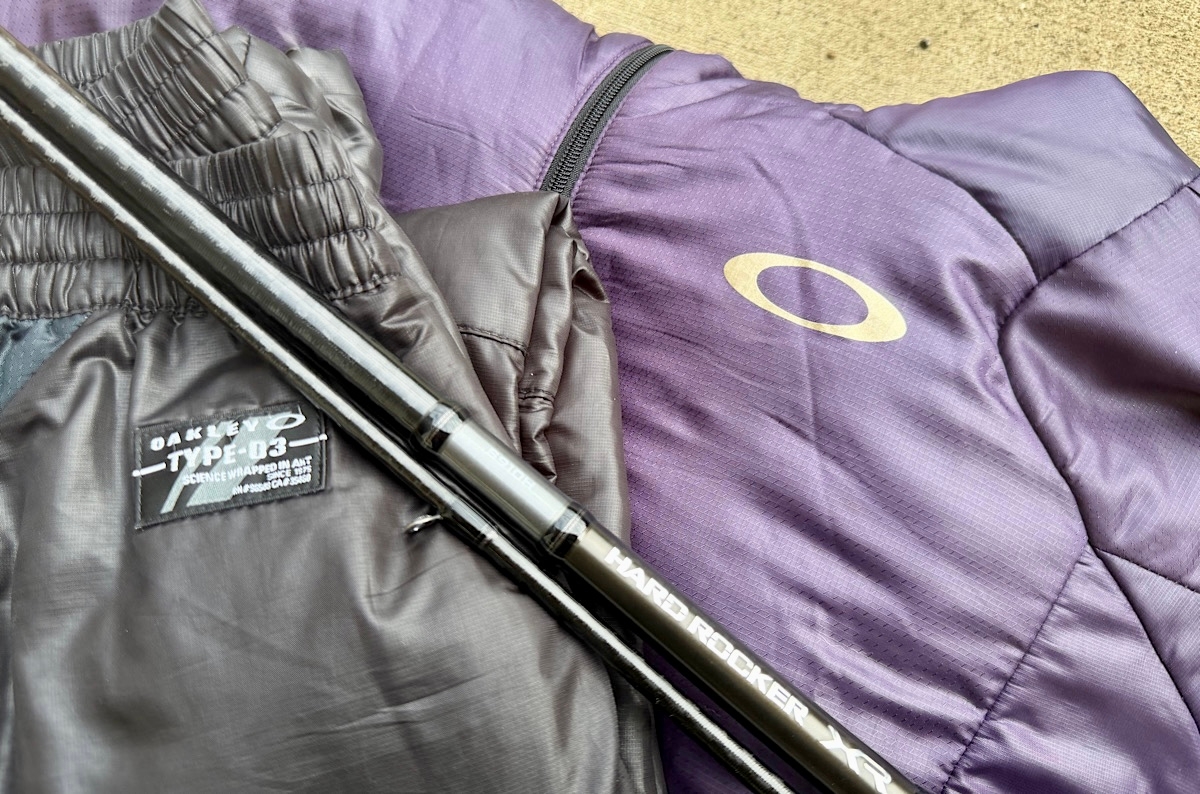 サングラスだけじゃない。今お得なオークリーアイテムを見逃すな